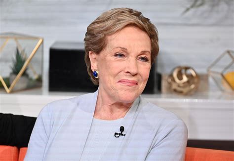 Five Things Julie Andrews Revealed about ‘The。